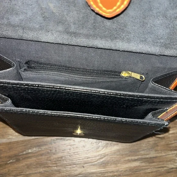 Dooney & Bourke 80’s Vintage Pebbled Leather Shoulder Bag - Picture 3 of 6